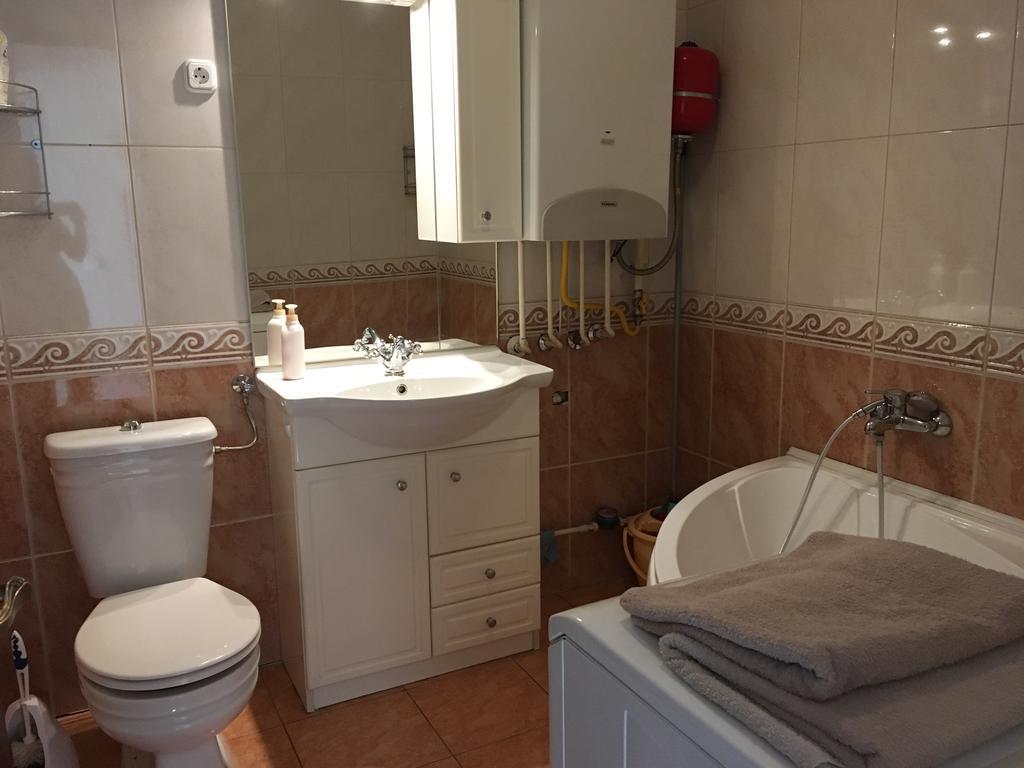Kristaly Apartman Eger Ngoại thất bức ảnh